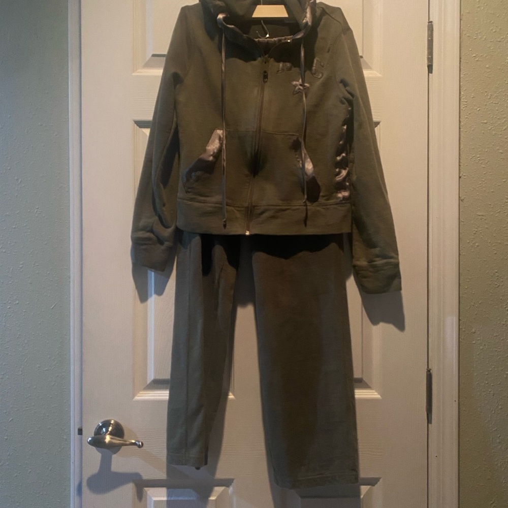 Xhilaration Forest Green Loungewear Set